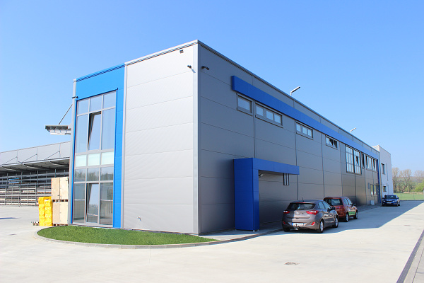 Geschäfts- und Produktionsareal, anfang 2017 hat sich unsere Gesellschaft an dem Aufbau des neuen Geschäfts- und Produktionsareals der Gesellschaft NIVEKO s.r.o. in Uherský Brod beteiligt.